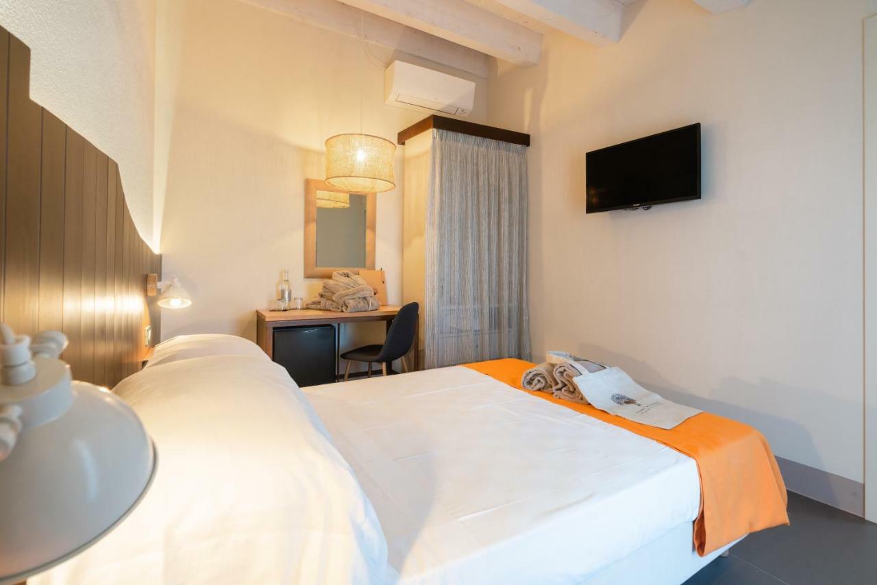 Podere Maremma Spa & Ristorante オルベテッロ エクステリア 写真